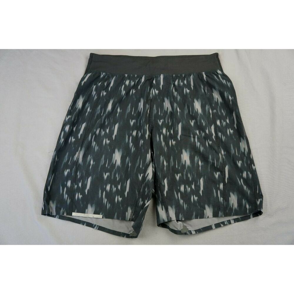 Lululemon Elastic Waist Lightweight Shorts Men's Size S